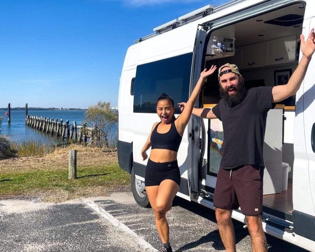 vanlife_couple_1.jpg